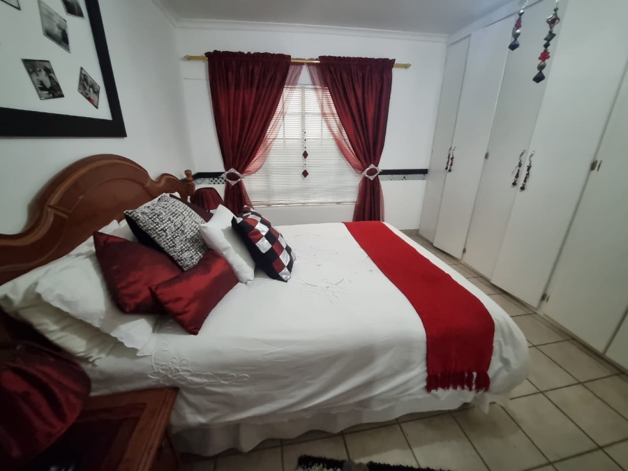 3 Bedroom Property for Sale in Oos Einde North West